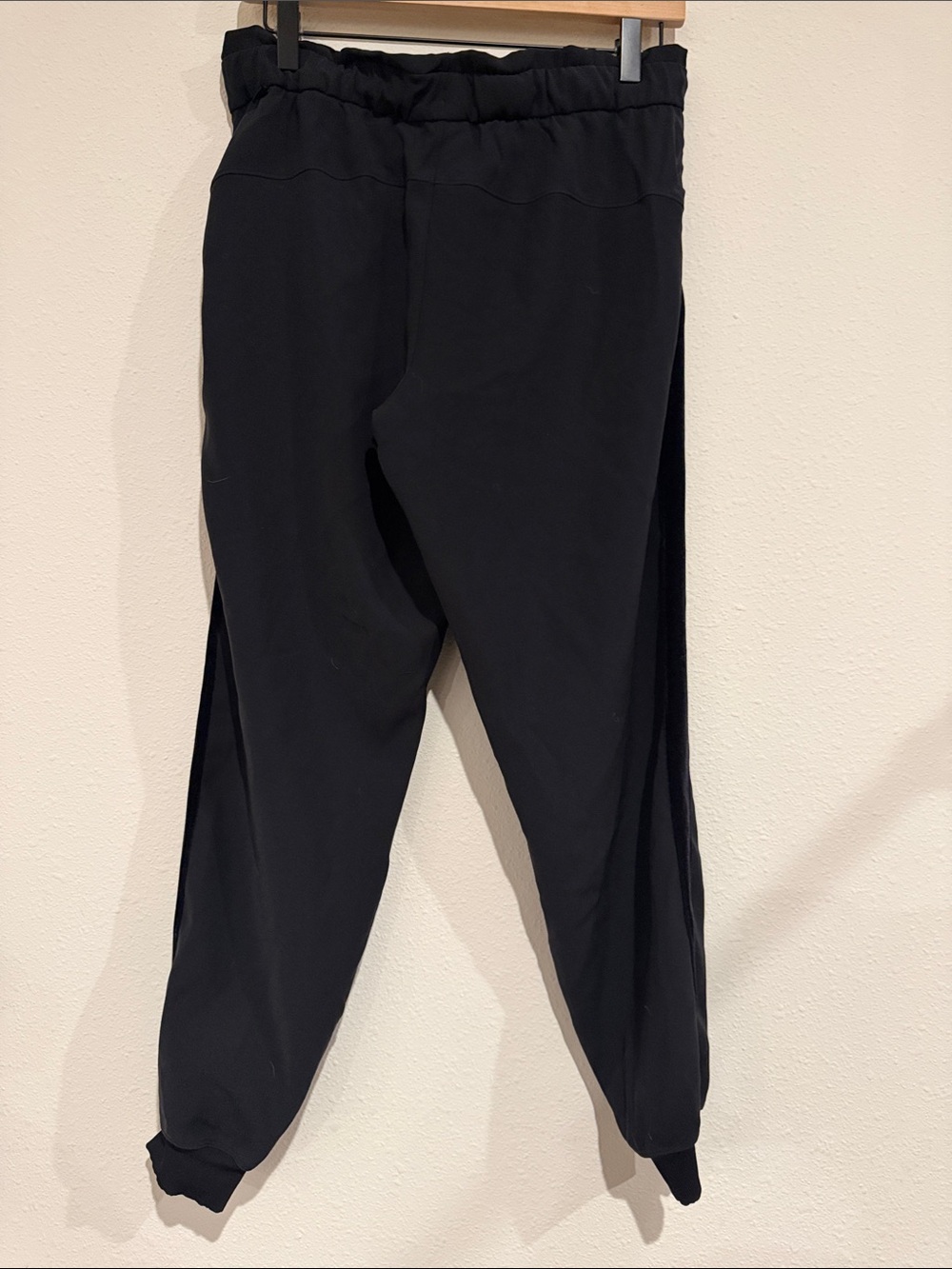lululemon athletica Black Elastic Waist Jogger Pants - Picture 6 of 8